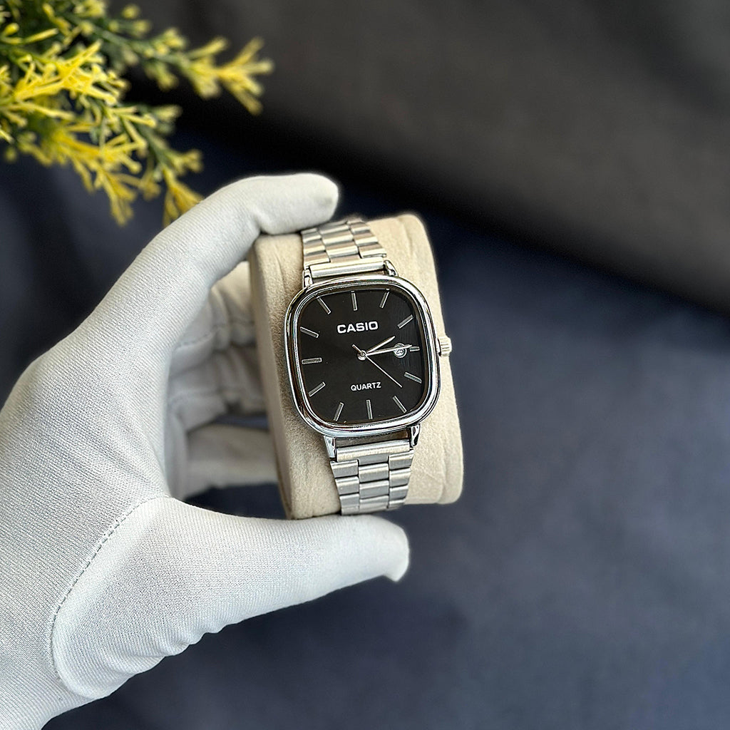 CASIO Oval Elegant Quartz Wrist Watch – Modern Classic Design